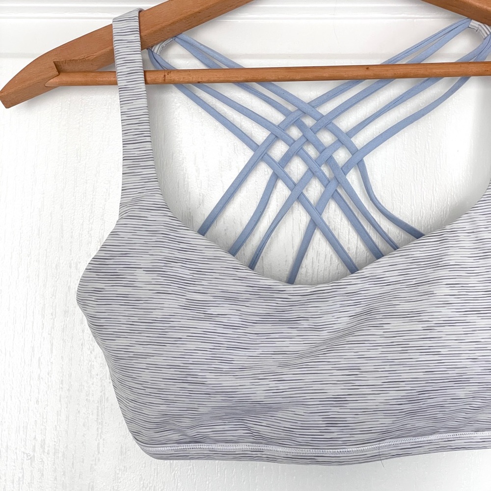 Lululemon Free to Be Sports Bra